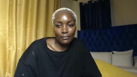 Snapshot of prettyquee chatting on October 2, 1:29 pm sasha online show from October 2, 1:29 pm