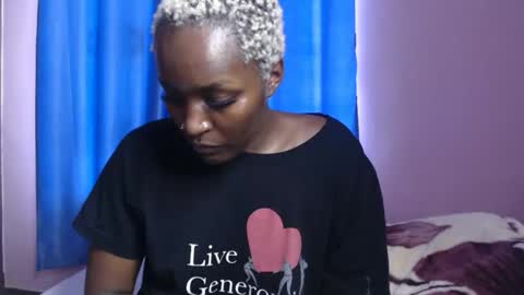 Snapshot of prettyquee chatting on October 22, 8:58 am sasha online show from October 22, 8:58 am