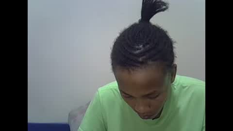 Snapshot of prettyqueenn1 chatting on February 15, 2:58 am sharon online show from February 15, 2:58 am