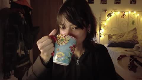 Juli online show from August 7, 12:12 am