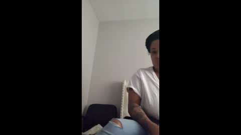 prettyred2026 online show from May 2, 2:44 pm