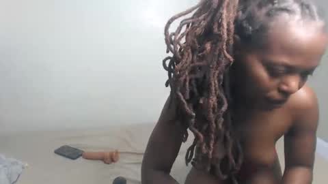 Rosalia online show from February 19, 1:18 pm