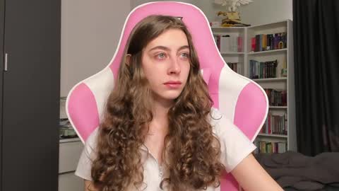 Sophie  next stream will be at Monday  i will wait you guys  online show from June 5, 6:52 am