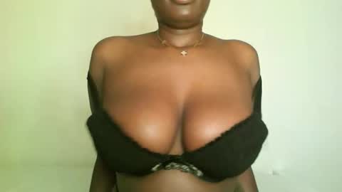 prettyvishy online show from April 29, 1:43 am