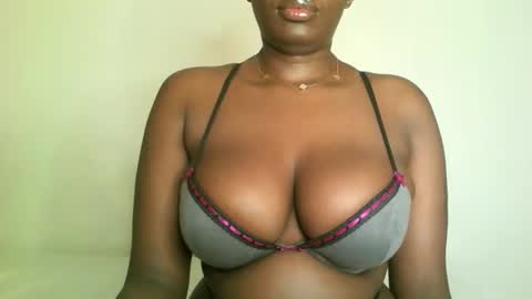 prettyvishy online show from April 30, 3:13 am