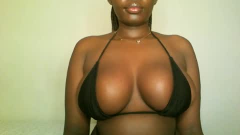 prettyvishy online show from June 25, 2:22 am