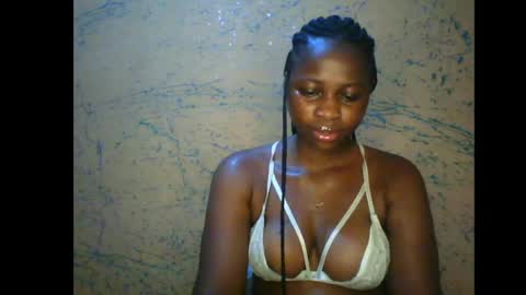 Snapshot of prettyxxpac chatting on June 13, 10:29 pm prettyxxpac online show from June 13, 10:29 pm