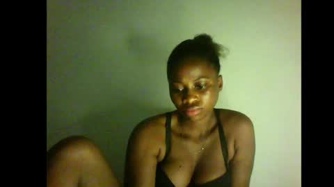 Snapshot of prettyxxpac chatting on July 1, 4:14 am prettyxxpac online show from July 1, 4:14 am