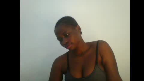Snapshot of prettyxxpac chatting on July 22, 12:19 pm prettyxxpac online show from July 22, 12:19 pm