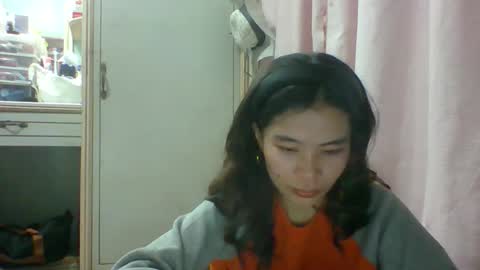 prety784828 online show from September 25, 1:59 pm