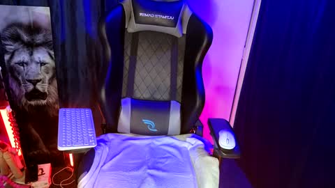 Snapshot of pridelgtbi chatting on January 22, 12:59 am pridelgtbi online show from January 22, 12:59 am