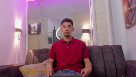 Snapshot of prince_arthur77 chatting on January 15, 12:47 pm prince_arthur77 online show from January 15, 12:47 pm