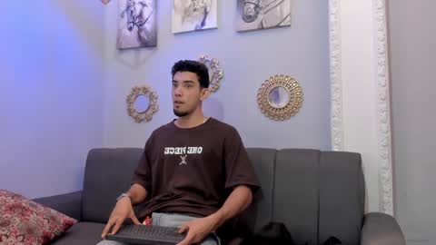 Snapshot of prince_arthur77 chatting on February 18, 12:49 pm prince_arthur77 online show from February 18, 12:49 pm