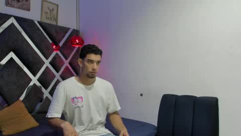 Snapshot of prince_arthur77 chatting on February 25, 1:06 pm prince_arthur77 online show from February 25, 1:06 pm