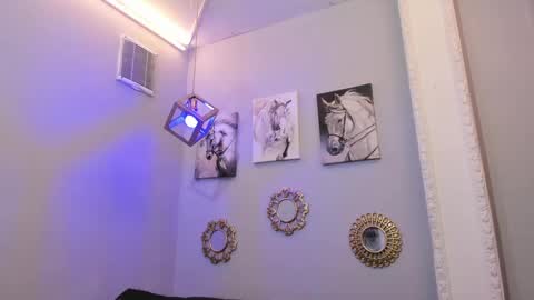 Snapshot of prince_arthur77 chatting on March 6, 3:45 pm prince_arthur77 online show from March 6, 3:45 pm