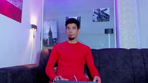 Snapshot of prince_arthur77 chatting on September 10, 7:47 pm prince_arthur77 online show from September 10, 7:47 pm