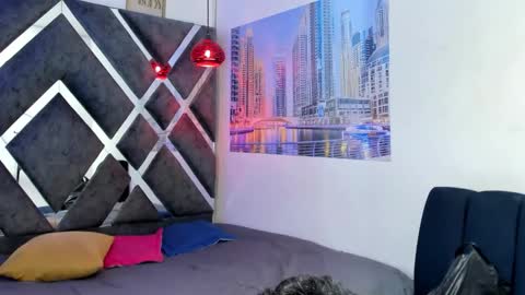 Snapshot of prince_arthur77 chatting on September 14, 12:59 pm prince_arthur77 online show from September 14, 12:59 pm