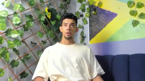 Snapshot of prince_arthur77 chatting on October 2, 1:18 pm prince_arthur77 online show from October 2, 1:18 pm