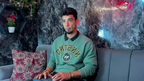 prince_arthur77 online show from June 3, 2:33 pm