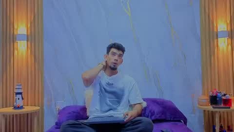 prince_arthur77 online show from June 6, 2:55 pm