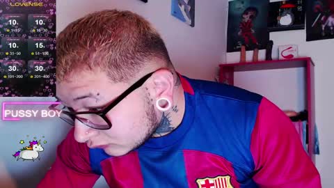 Snapshot of prince_ftm1 chatting on February 9, 3:23 pm Prince online show from February 9, 3:23 pm