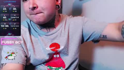 Snapshot of prince_ftm1 chatting on February 19, 11:25 pm Prince online show from February 19, 11:25 pm