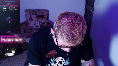 Snapshot of prince_ftm1 chatting on February 23, 5:50 pm Prince online show from February 23, 5:50 pm