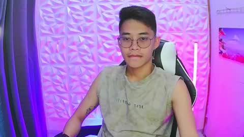 prince_harrison online show from November 10, 4:33 am