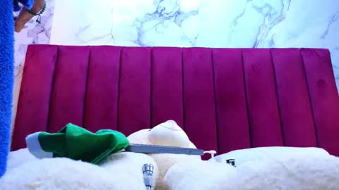 PRINCEPOPPY  online show from December 21, 4:25 pm