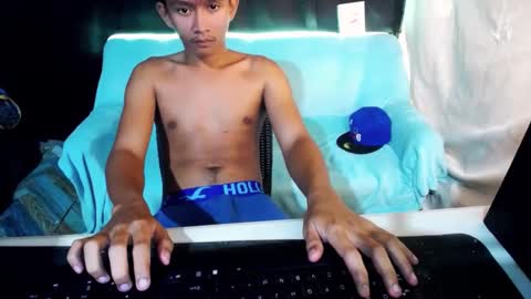 Snapshot of prince_zaijan chatting on February 5, 5:53 pm Prince Zaijan online show from February 5, 5:53 pm