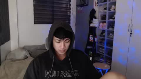 Snapshot of princeadrianx chatting on June 15, 7:54 am Prince Adrian online show from June 15, 7:54 am