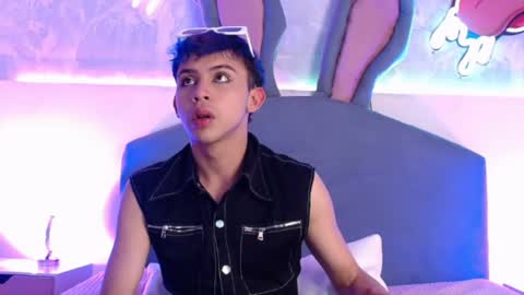 Prince  online show from November 21, 9:57 pm