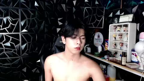 princecalix online show from April 28, 3:06 pm