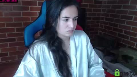 Snapshot of princesa_leia_zathur chatting on June 16, 12:19 pm Leia online show from June 16, 12:19 pm