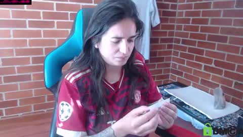 Snapshot of princesa_leia_zathur chatting on July 10, 1:47 pm Leia online show from July 10, 1:47 pm