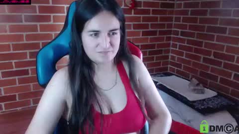 Snapshot of princesa_leia_zathur chatting on July 28, 4:39 pm Leia online show from July 28, 4:39 pm