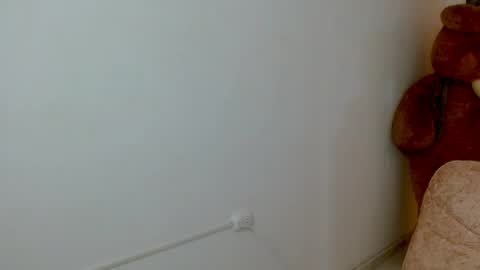 Snapshot of princess1609 chatting on March 19, 8:46 pm princess1609 online show from March 19, 8:46 pm