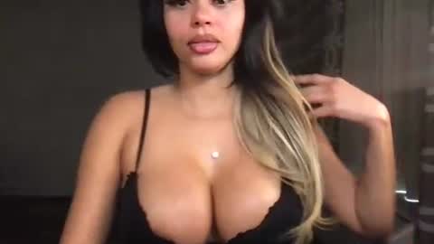 Snapshot of princess1tick chatting on November 13, 9:58 pm princess1tick online show from November 13, 9:58 pm