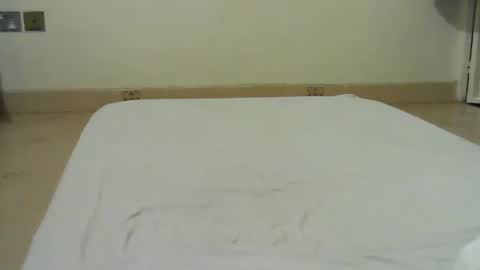 Snapshot of princess_cutie chatting on March 1, 6:43 pm princess online show from March 1, 6:43 pm