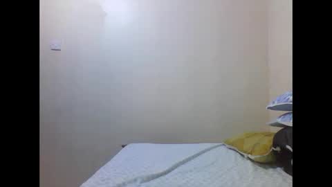 Snapshot of princess_cutie chatting on September 21, 7:10 am princess online show from September 21, 7:10 am