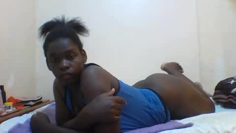 Snapshot of princess_cutie chatting on June 27, 12:22 pm princess online show from June 27, 12:22 pm