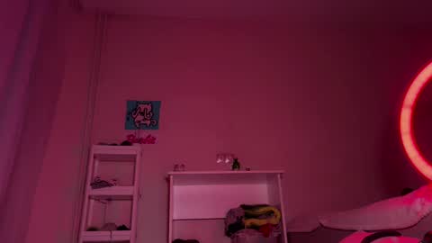 Snapshot of princess_euphoria chatting on January 15, 5:37 pm Kristina online show from January 15, 5:37 pm