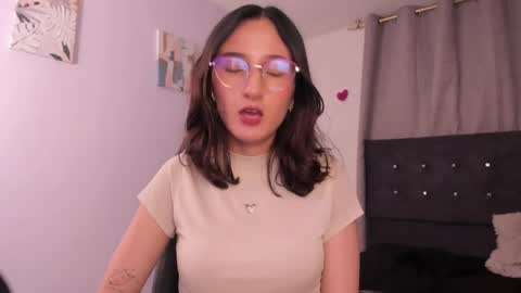 Paula Princess online show from March 10, 9:20 pm