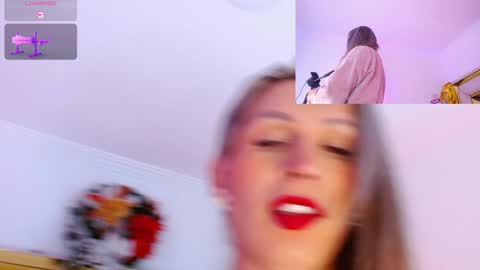 Snapshot of princess_helena_ chatting on December 26, 3:59 am princess helena online show from December 26, 3:59 am