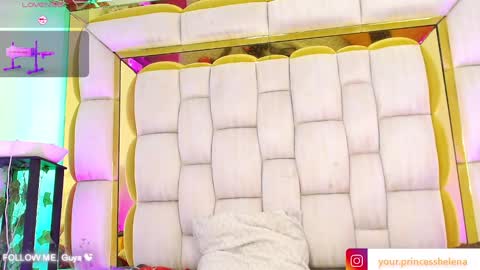 Snapshot of princess_helena_ chatting on March 6, 9:14 am princess helena online show from March 6, 9:14 am