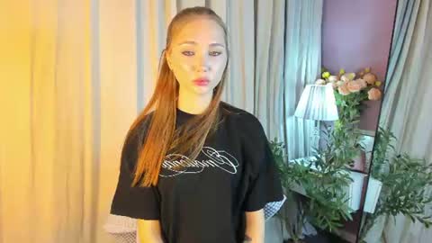 Lily online show from July 22, 1:08 am