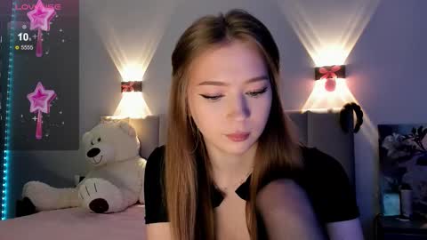 Snapshot of princess_nier chatting on September 18, 6:54 pm Princess Diana online show from September 18, 6:54 pm