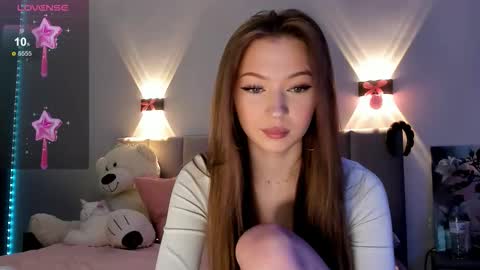 Snapshot of princess_nier chatting on September 19, 6:08 pm Princess Diana online show from September 19, 6:08 pm