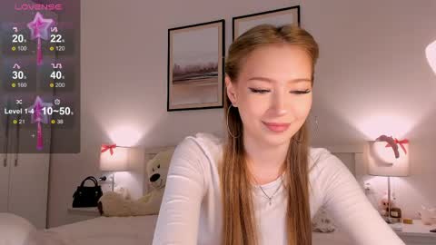 Snapshot of princess_nier chatting on May 18, 8:14 pm Princess Diana online show from May 18, 8:14 pm