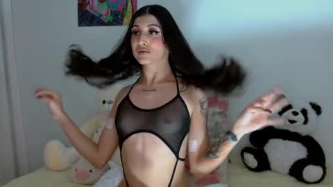 Snapshot of princess_ofyourdreams chatting on November 5, 4:12 am Sophie online show from November 5, 4:12 am